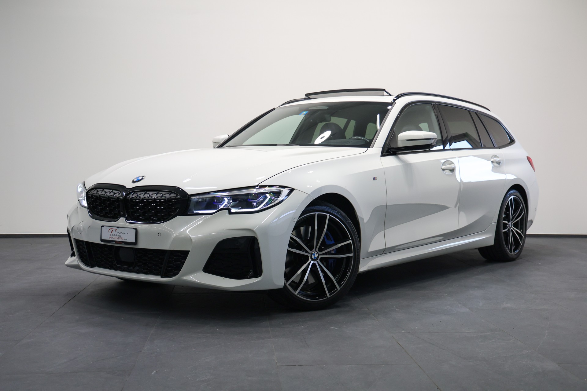 BMW M340d xDrive 48V Touring Steptronic Sport *CH-Fahrzeug*