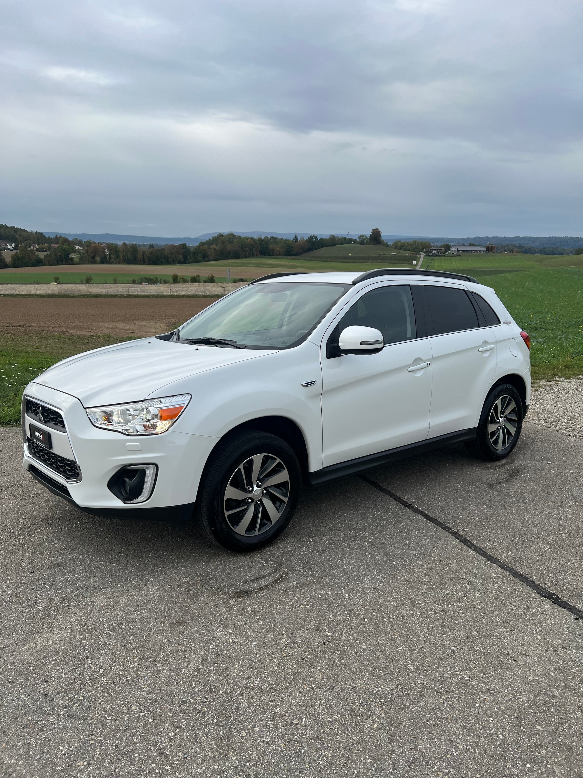 MITSUBISHI ASX 2.2 DID Celebration 300K Leder 4WD Automatic-image-8