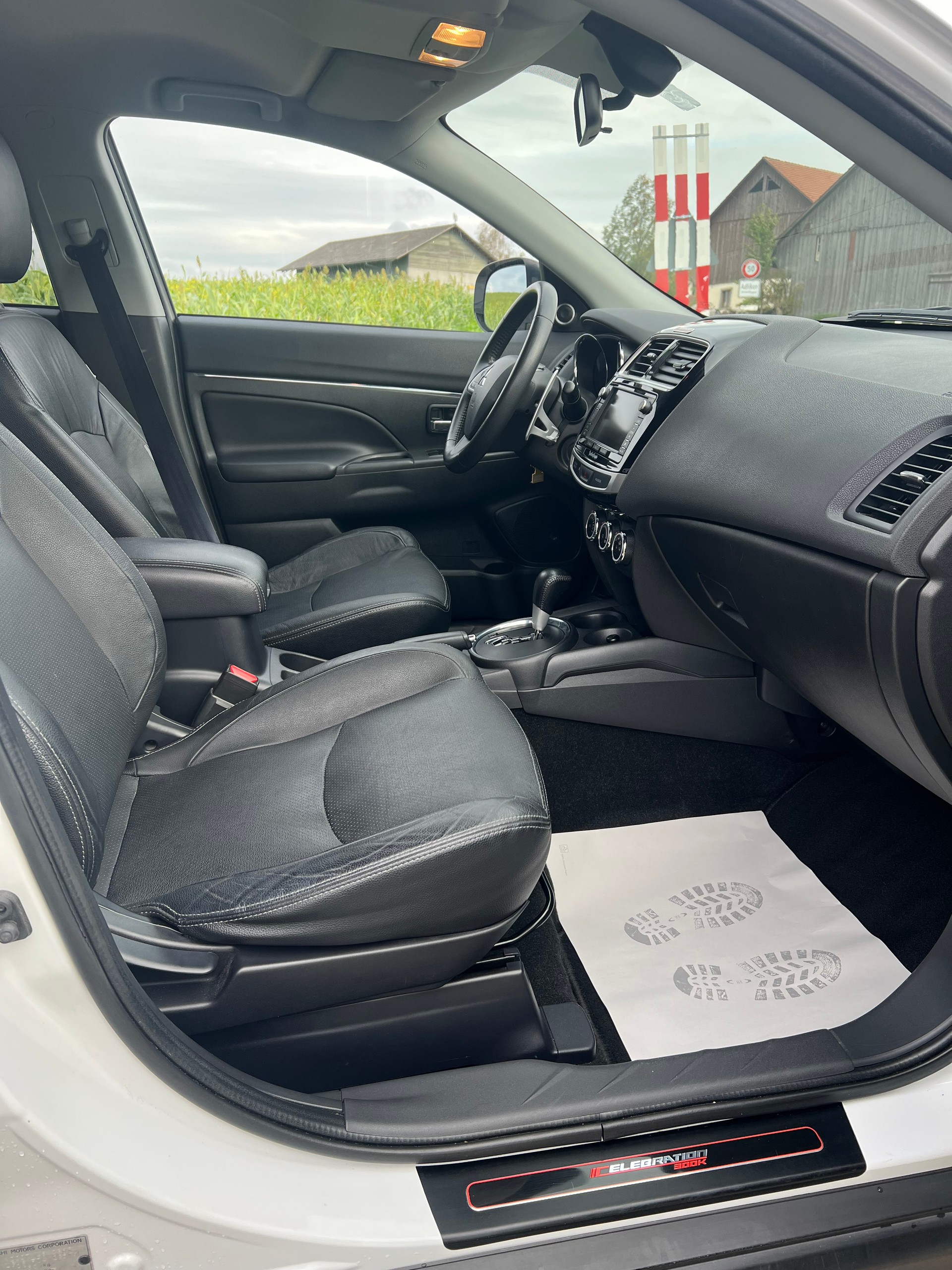 MITSUBISHI ASX 2.2 DID Celebration 300K Leder 4WD Automatic-image-15