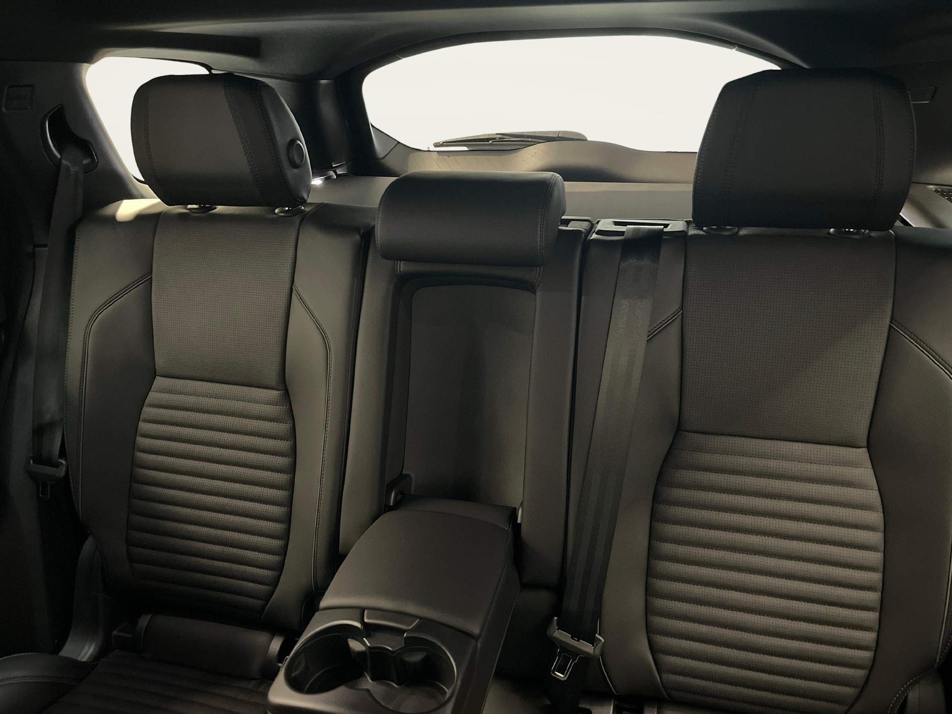 LAND ROVER Discovery Sport 1.5 T 270e Landmark-image-10