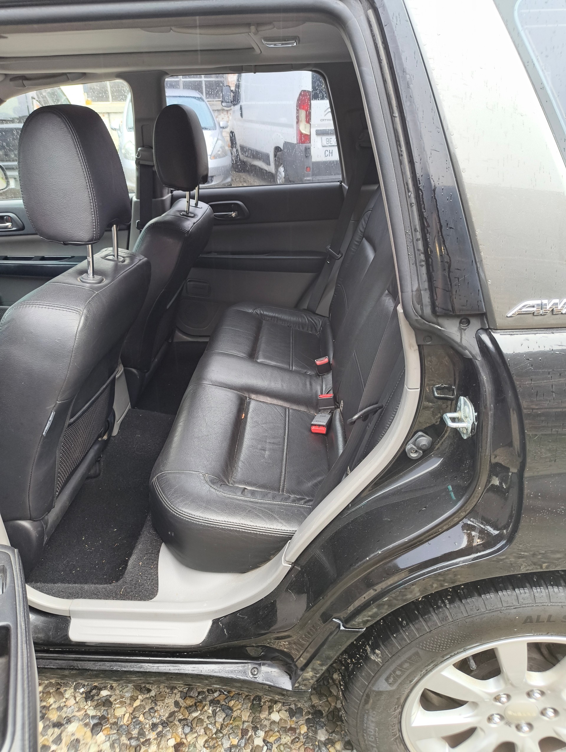 SUBARU Forester 2.0XT Club Automatic-image-7