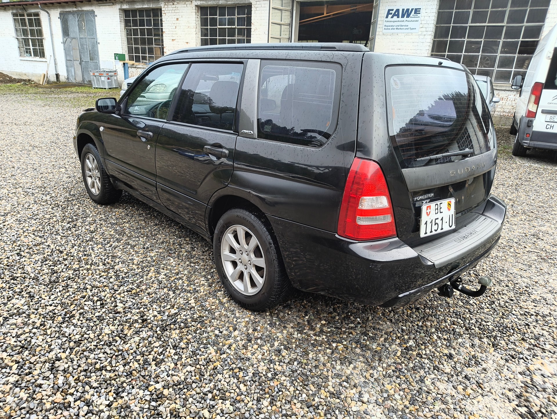 SUBARU Forester 2.0XT Club Automatic-image-5