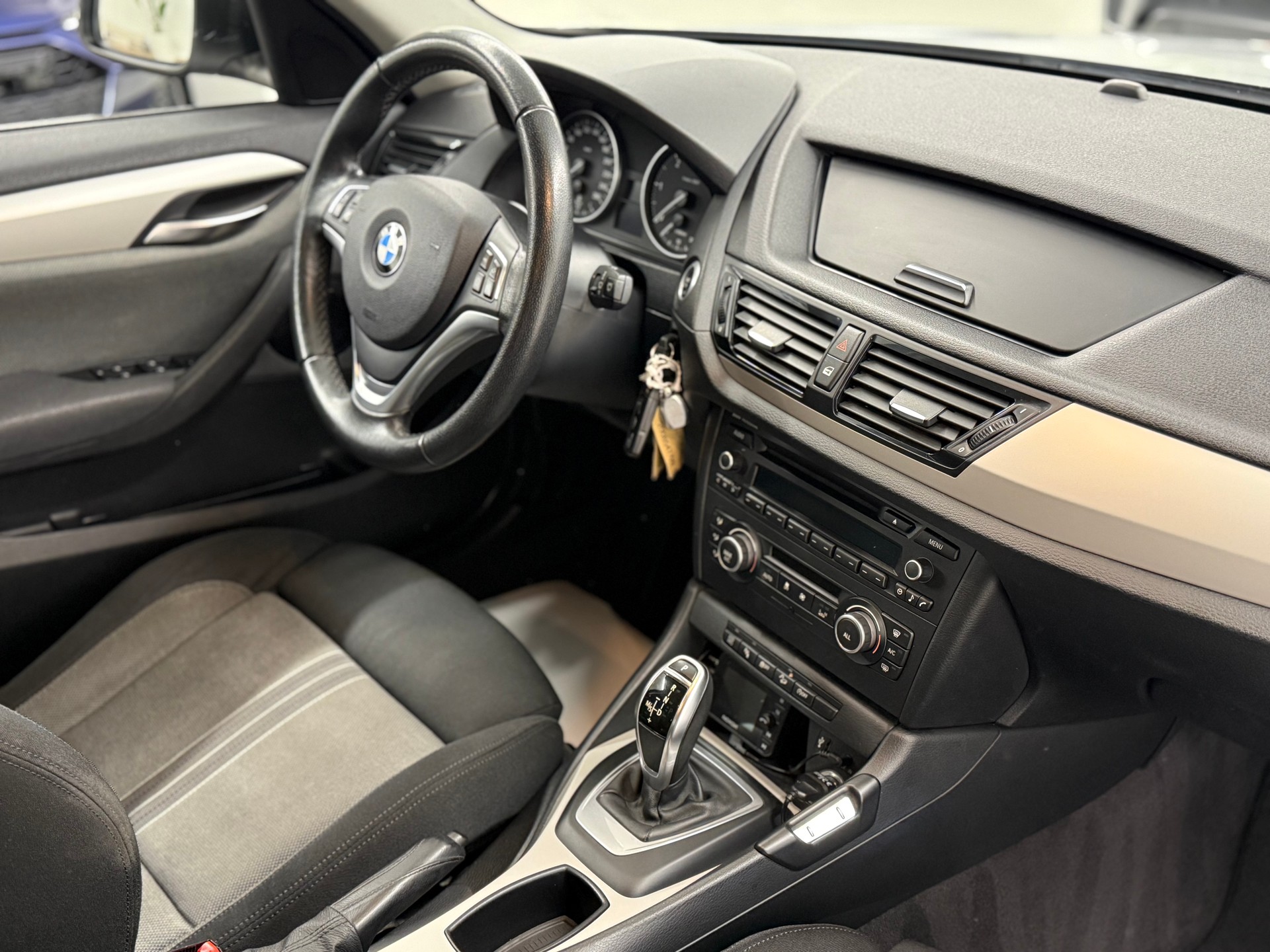 BMW X1 xDrive 18d Steptronic Allrad-image-14