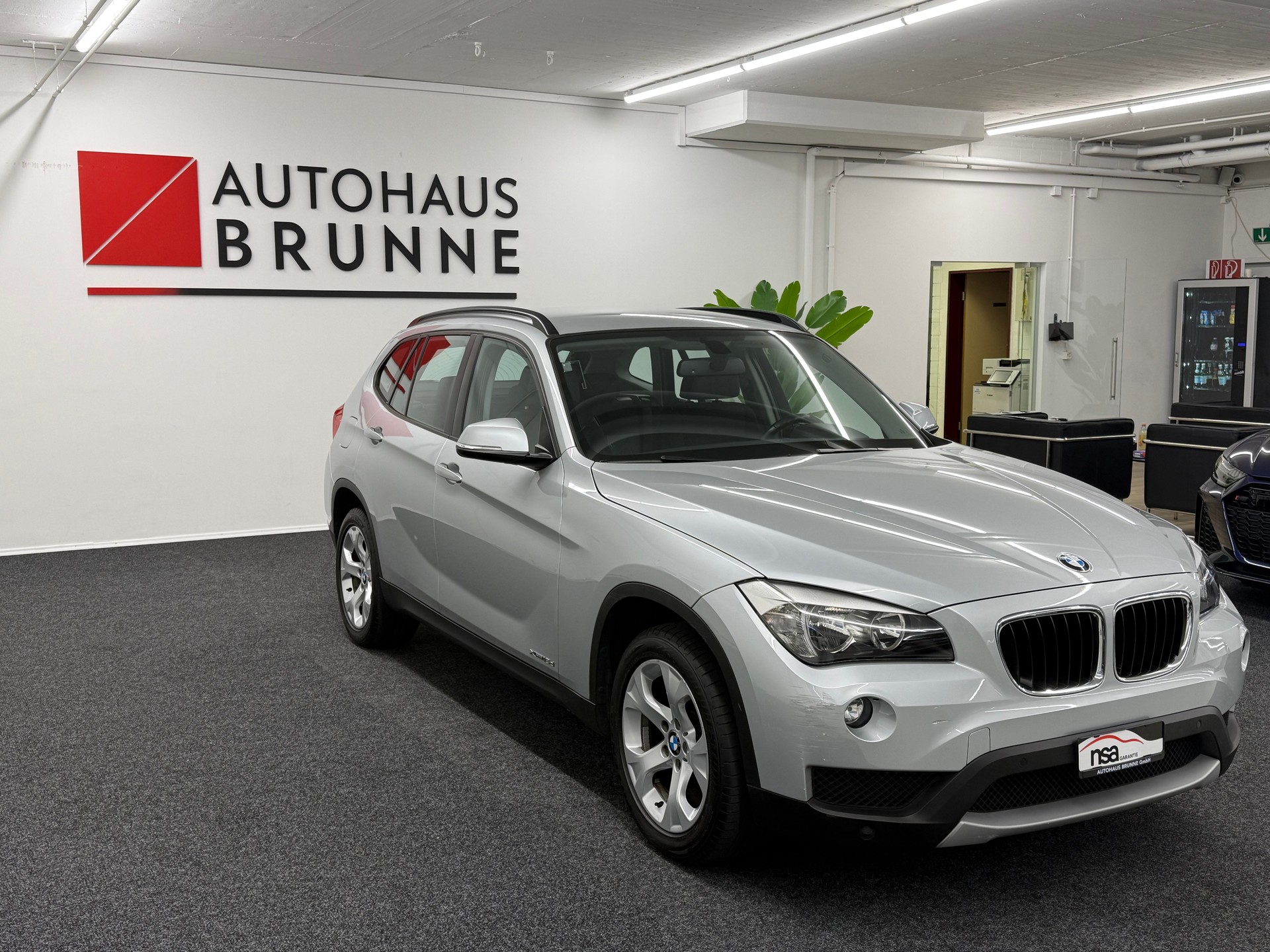 BMW X1 xDrive 18d Steptronic Allrad-image-2