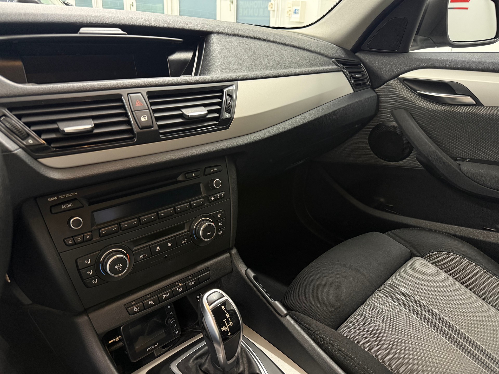 BMW X1 xDrive 18d Steptronic Allrad-image-13