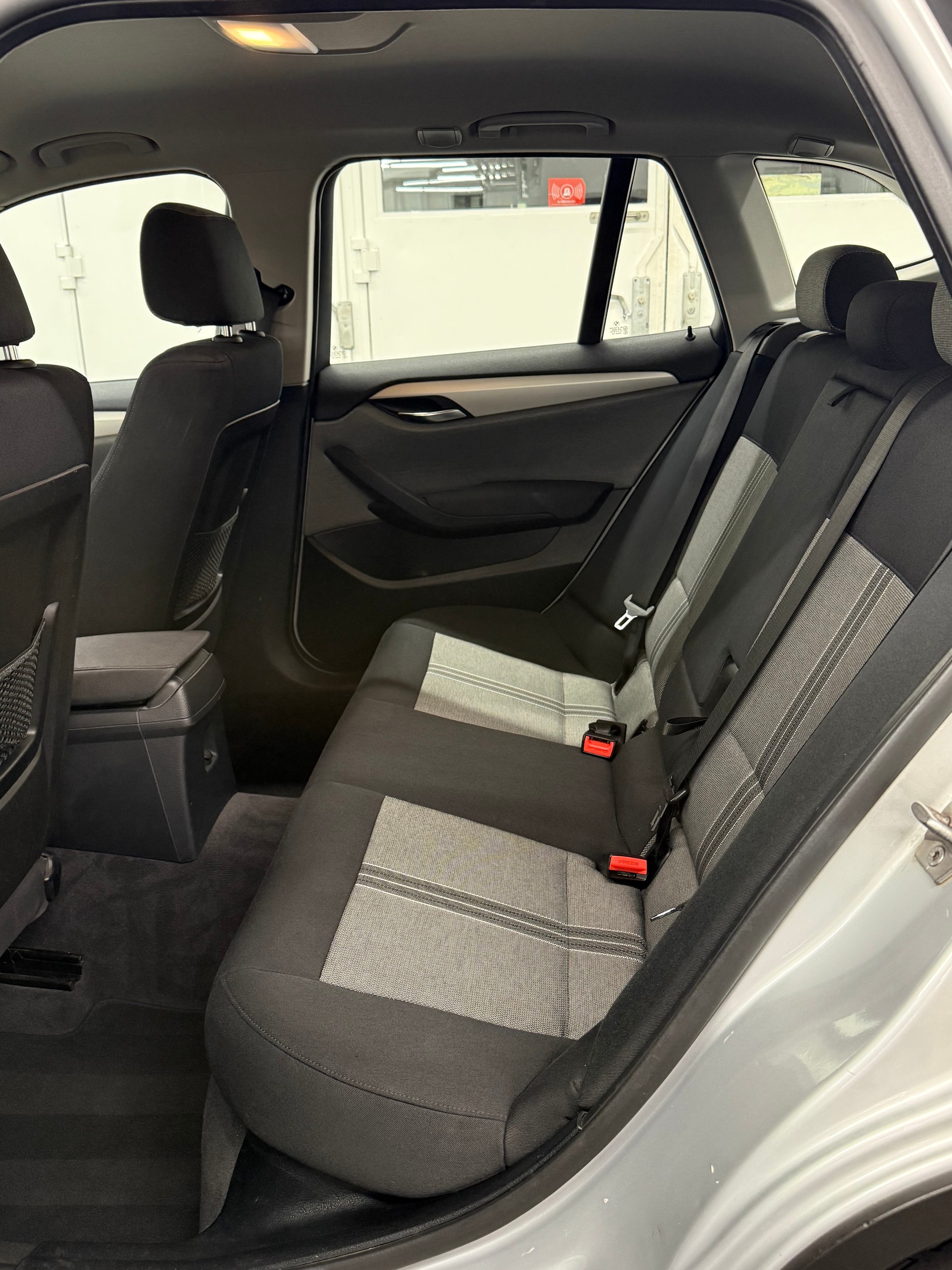 BMW X1 xDrive 18d Steptronic Allrad-image-10