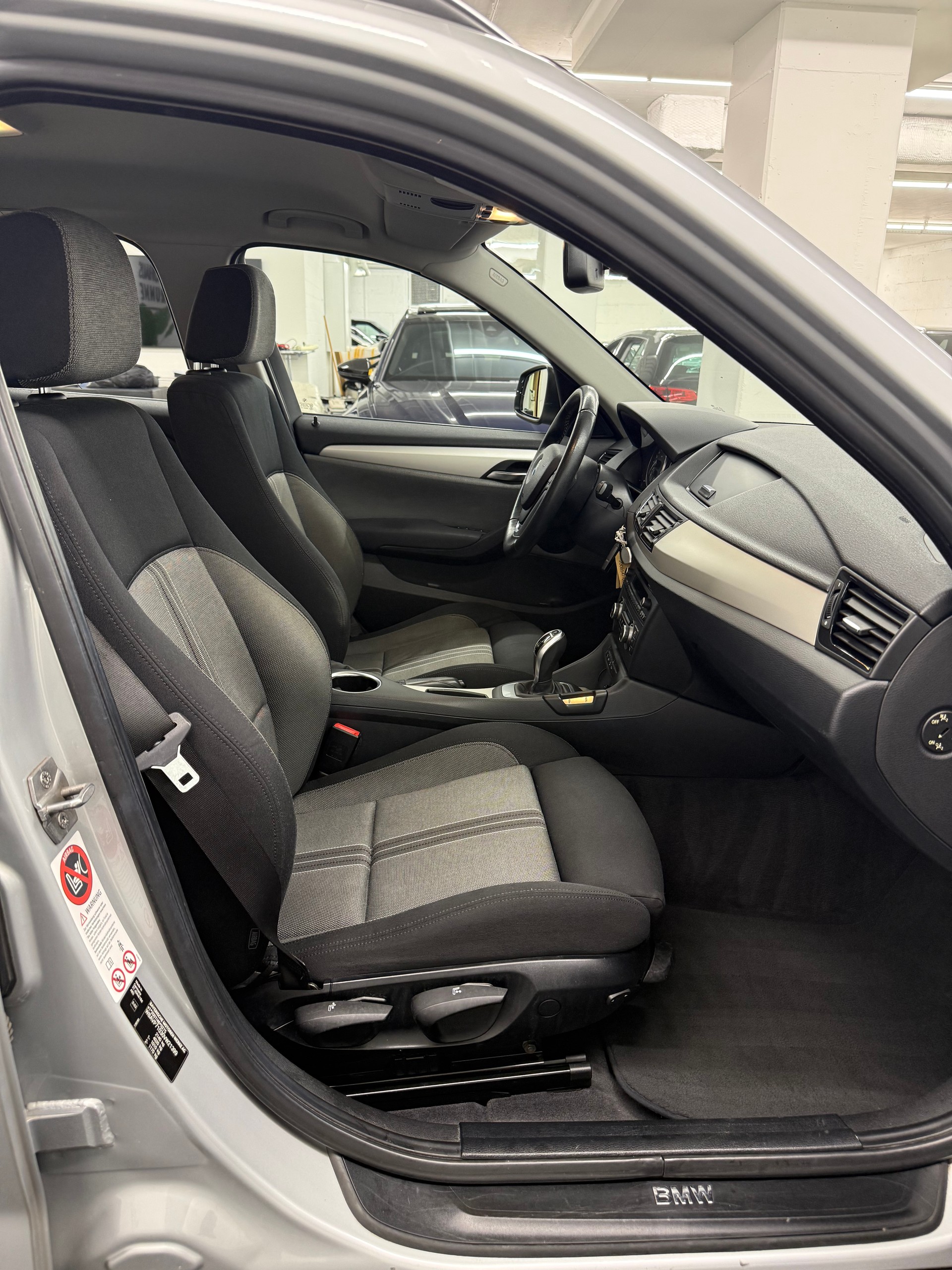 BMW X1 xDrive 18d Steptronic Allrad-image-16