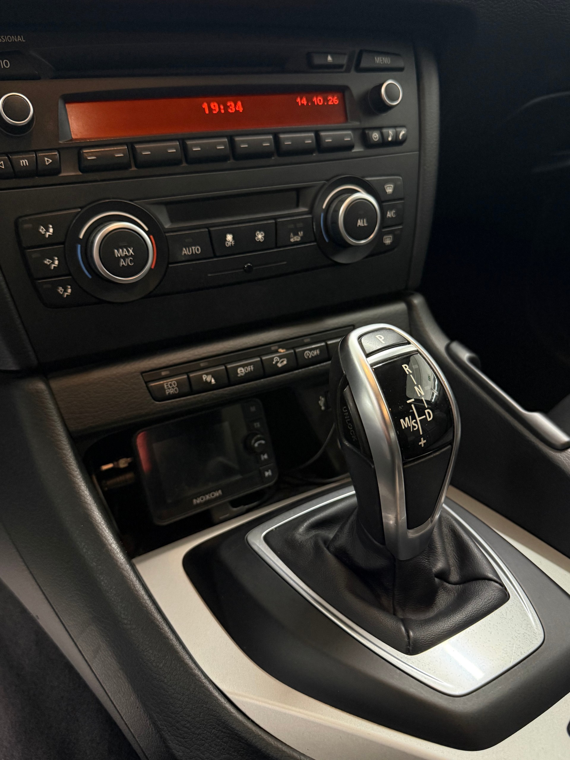 BMW X1 xDrive 18d Steptronic Allrad-image-12