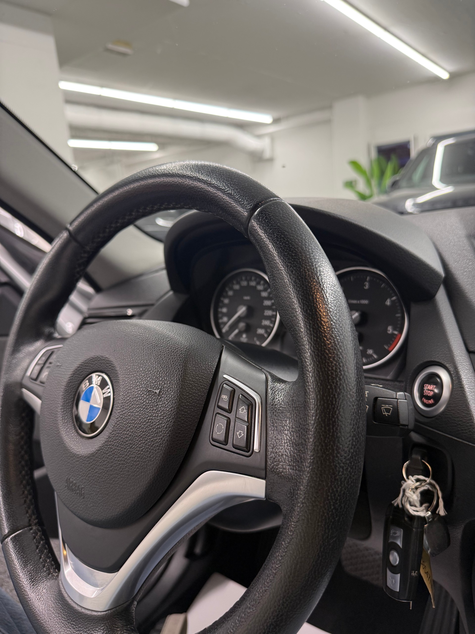 BMW X1 xDrive 18d Steptronic Allrad-image-15