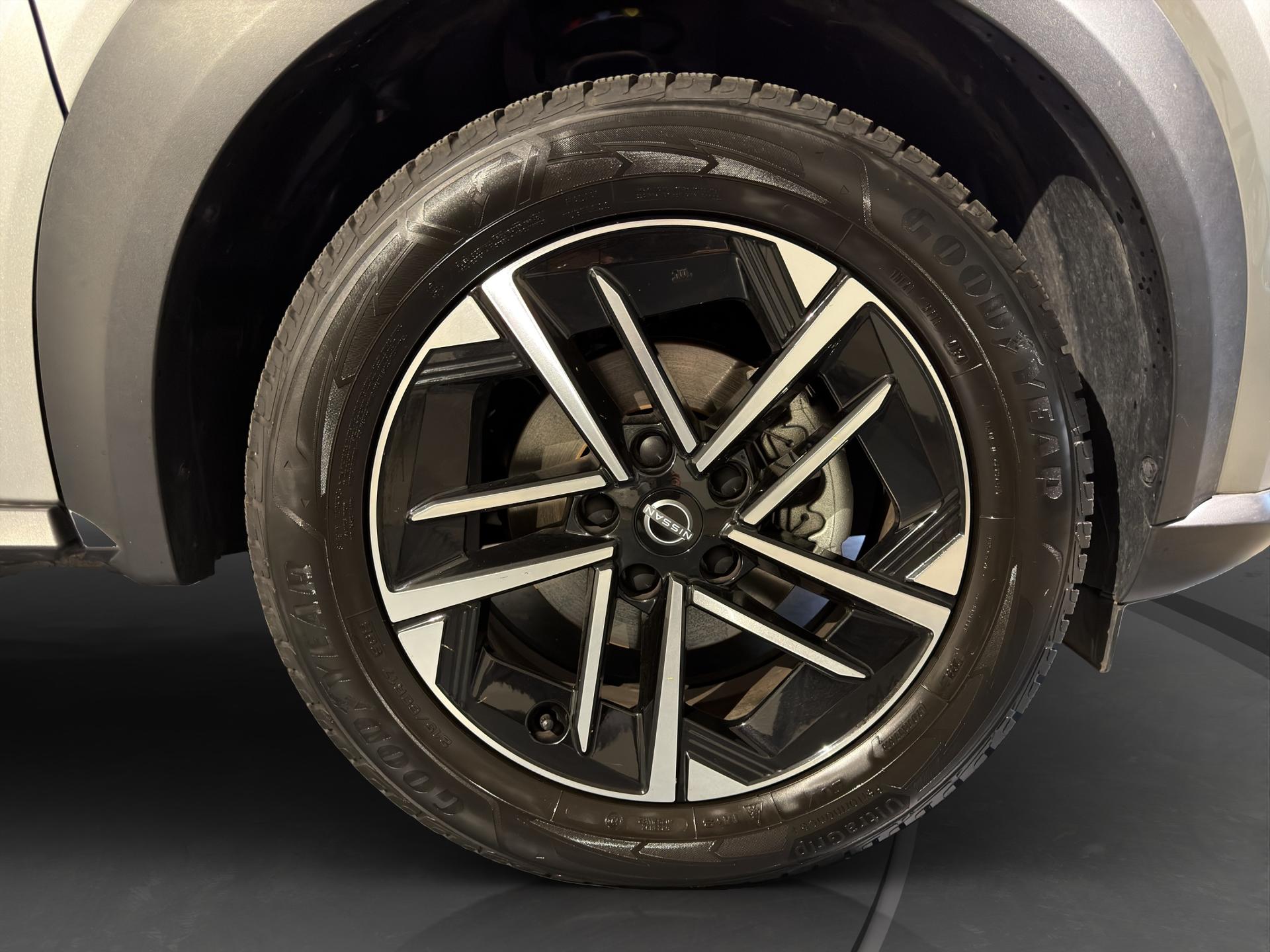 NISSAN Juke 1.6 FHEV N-Connecta-image-15