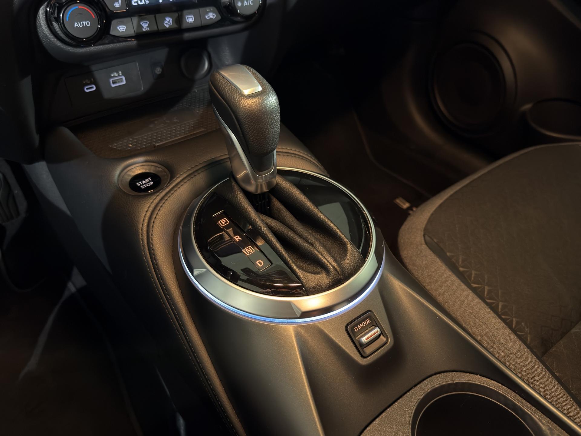 NISSAN Juke 1.6 FHEV N-Connecta-image-18