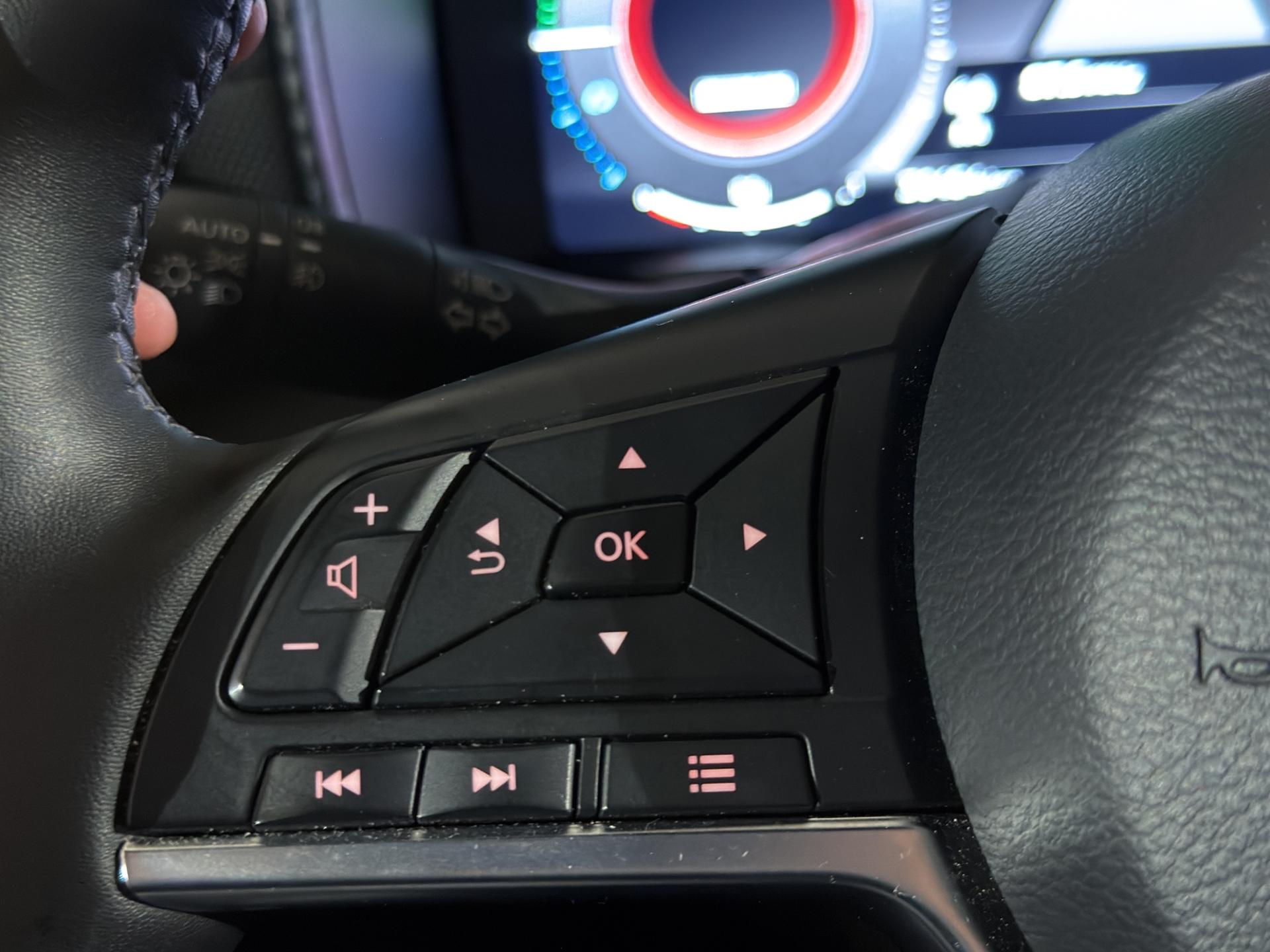 NISSAN Juke 1.6 FHEV N-Connecta-image-25