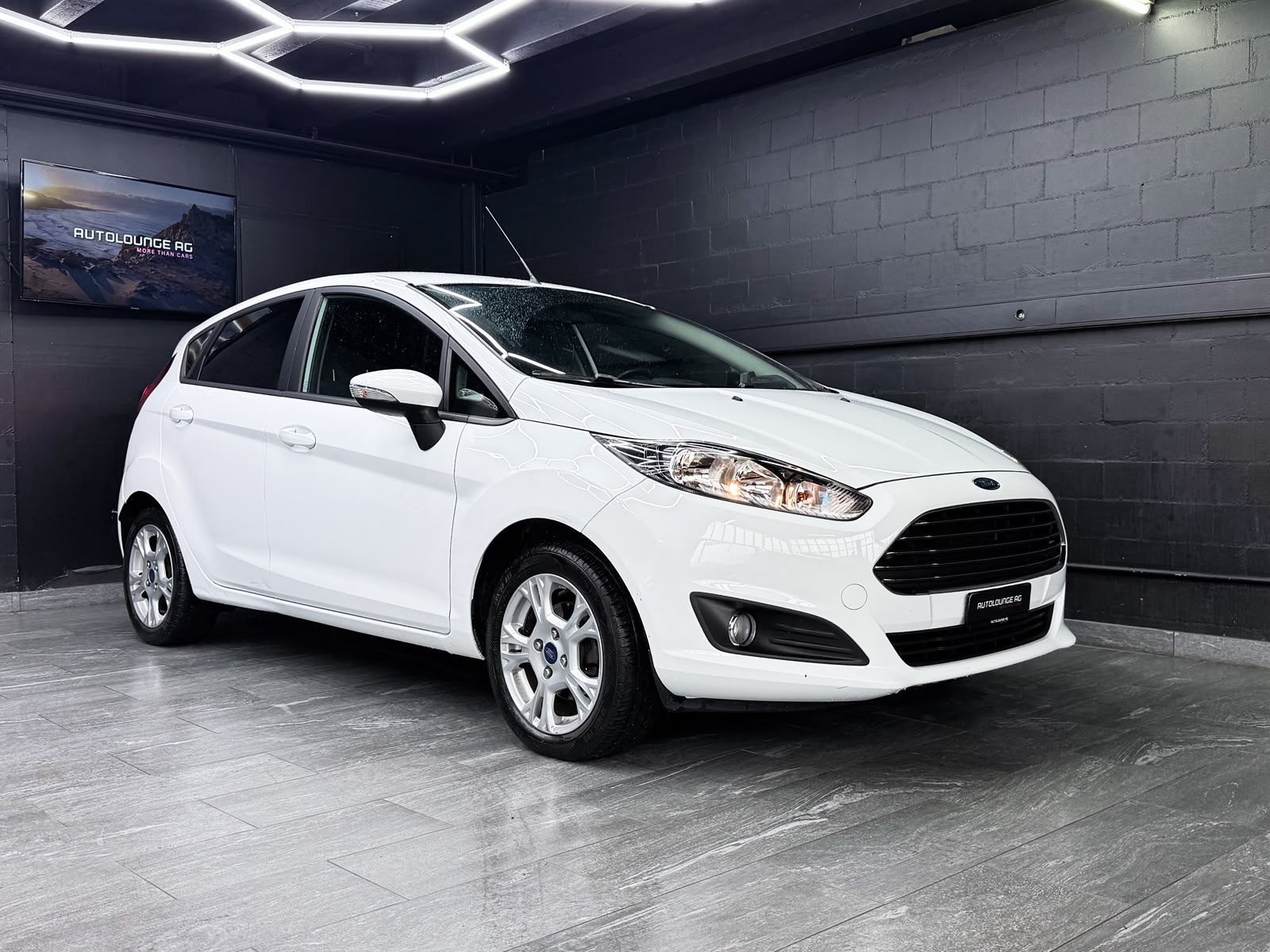 FORD Fiesta 1.0 SCTi Titanium-image-1
