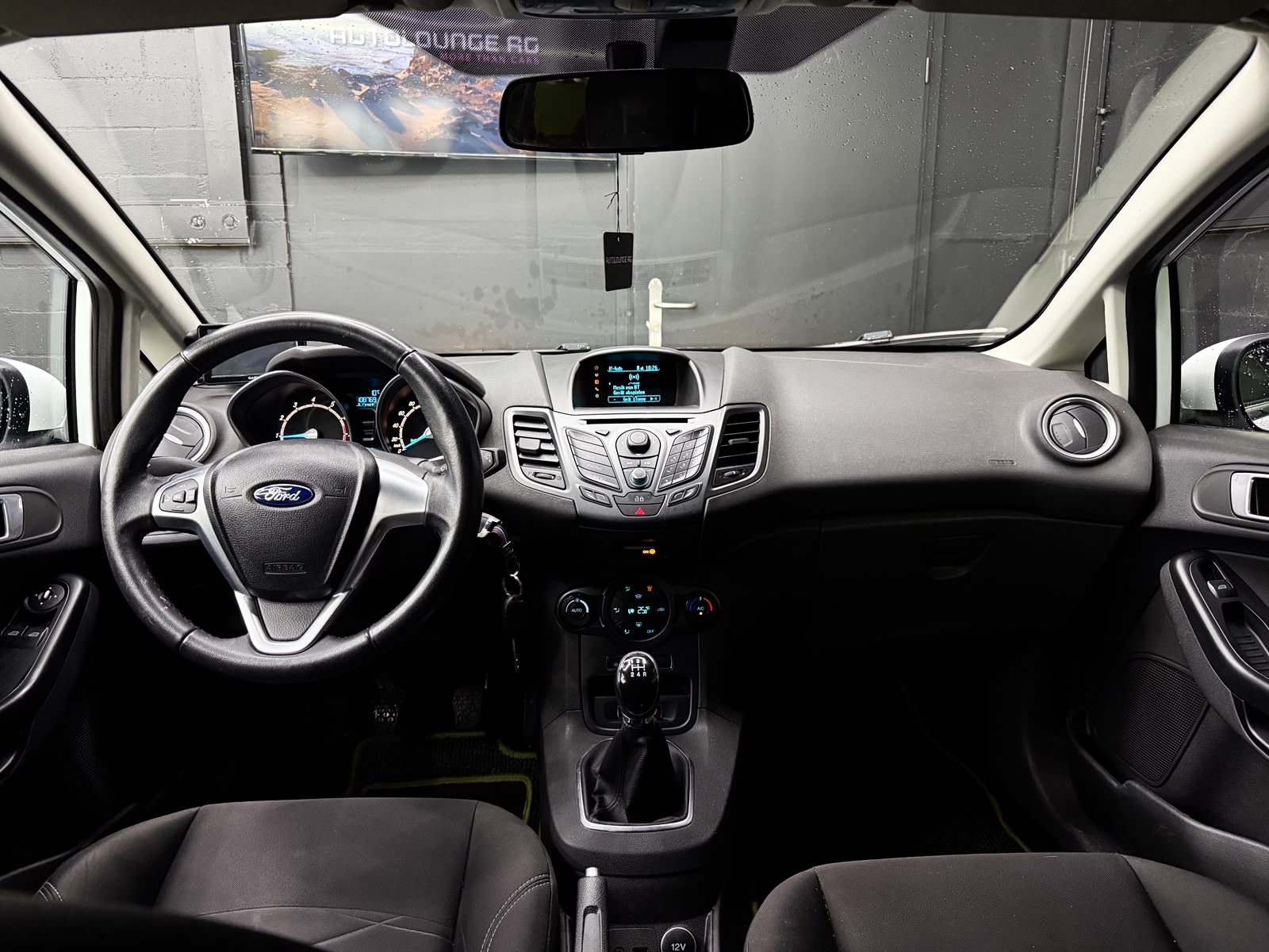 FORD Fiesta 1.0 SCTi Titanium-image-9