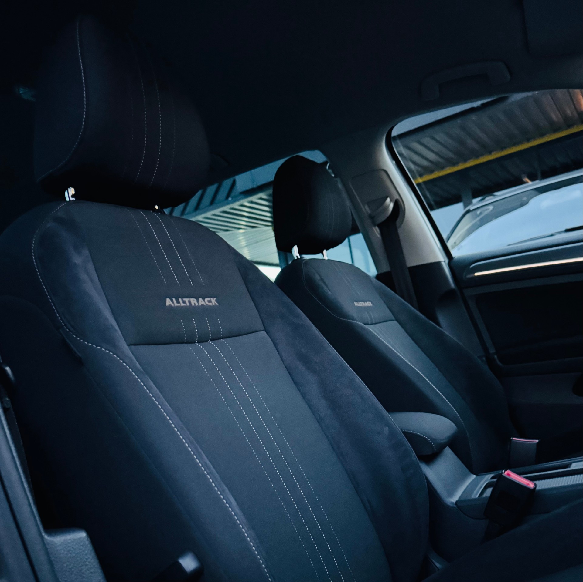 VW Golf 2.0 TDI Alltrack 4Motion DSG-image-27