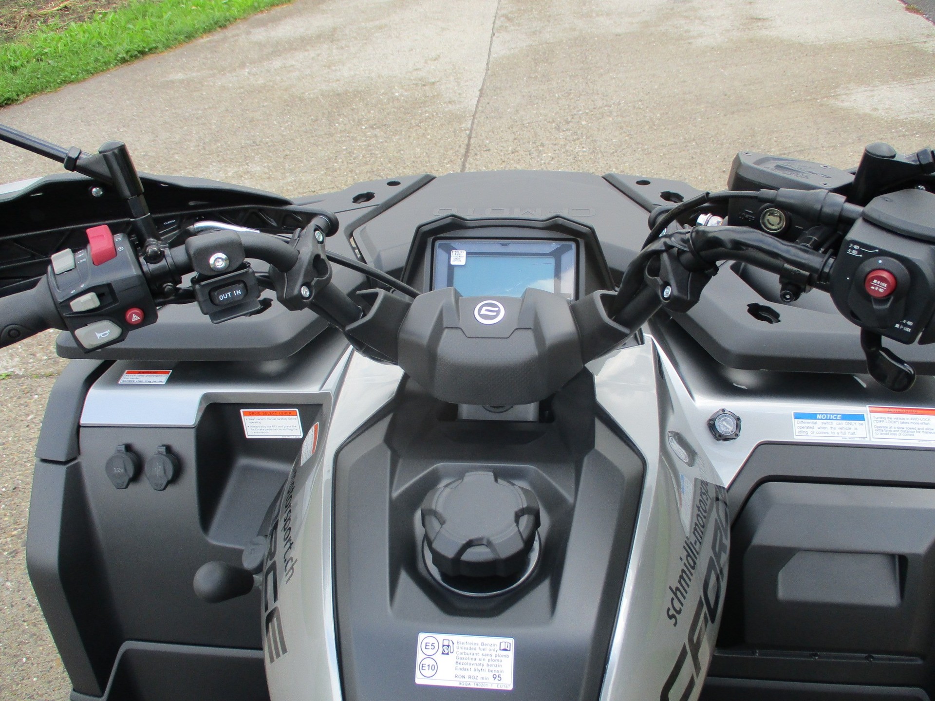 CF MOTO C Force 625 DLXEPS 4x4-image-11