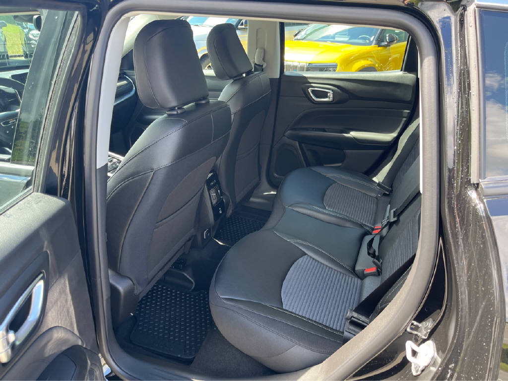 JEEP Compass 1.3 Swiss Altitude 4xe-image-5