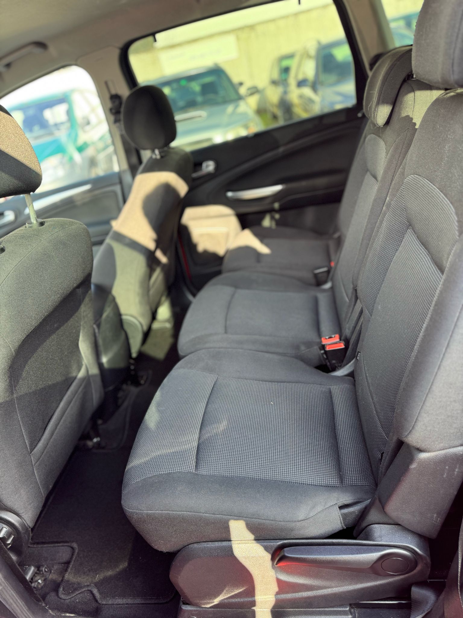 FORD S-Max 2.0i Titanium-image-5