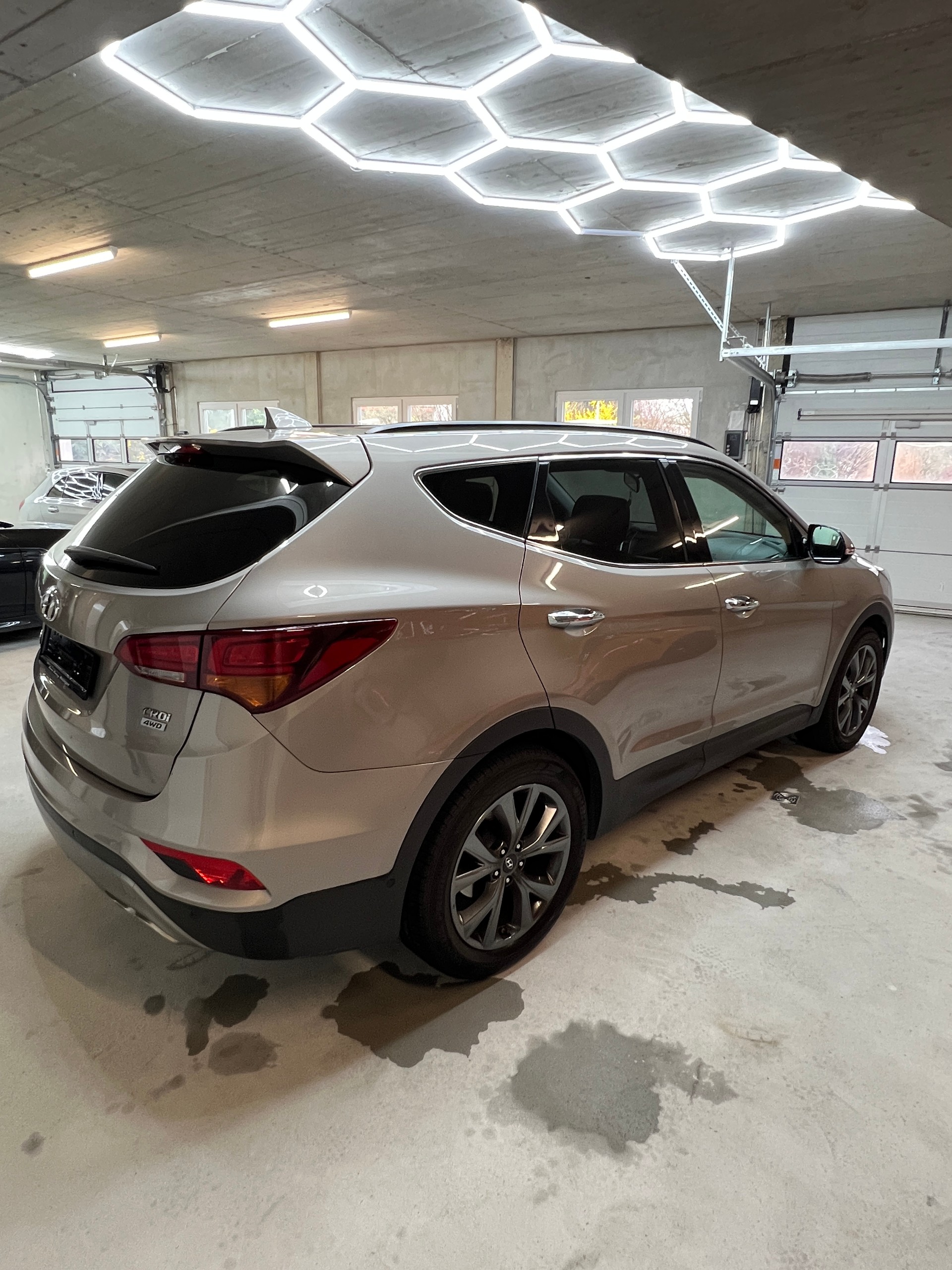 HYUNDAI Santa Fe 2.2 CRDI Amplia 4WD Automatic-image-4