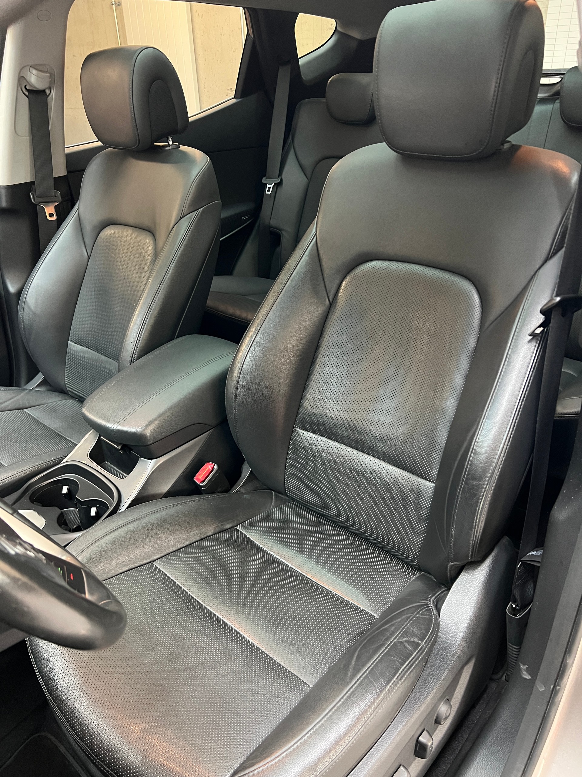 HYUNDAI Santa Fe 2.2 CRDI Amplia 4WD Automatic-image-6