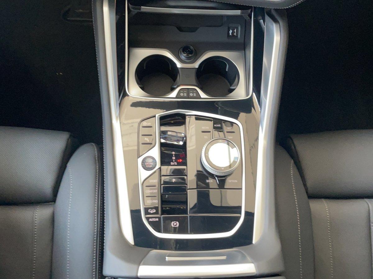 BMW X6 M60i-image-24