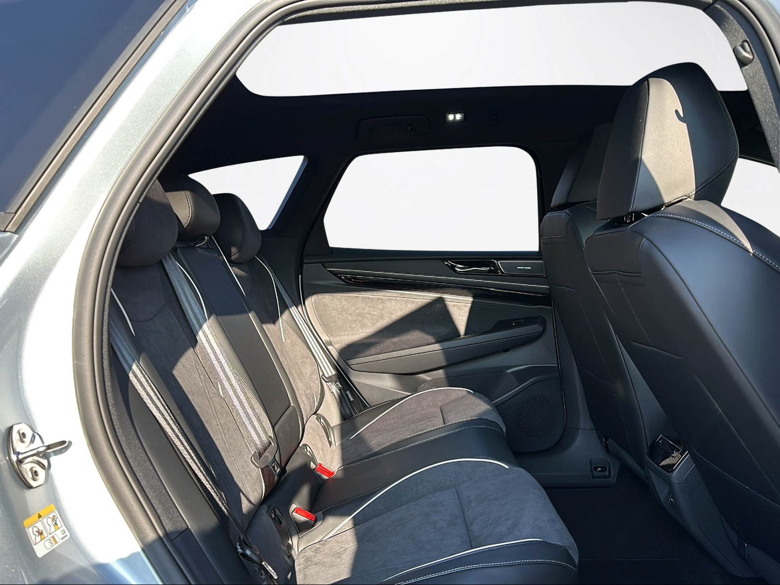VW ID.7 Tourer Pro S 86 kWh Pro S United-image-8