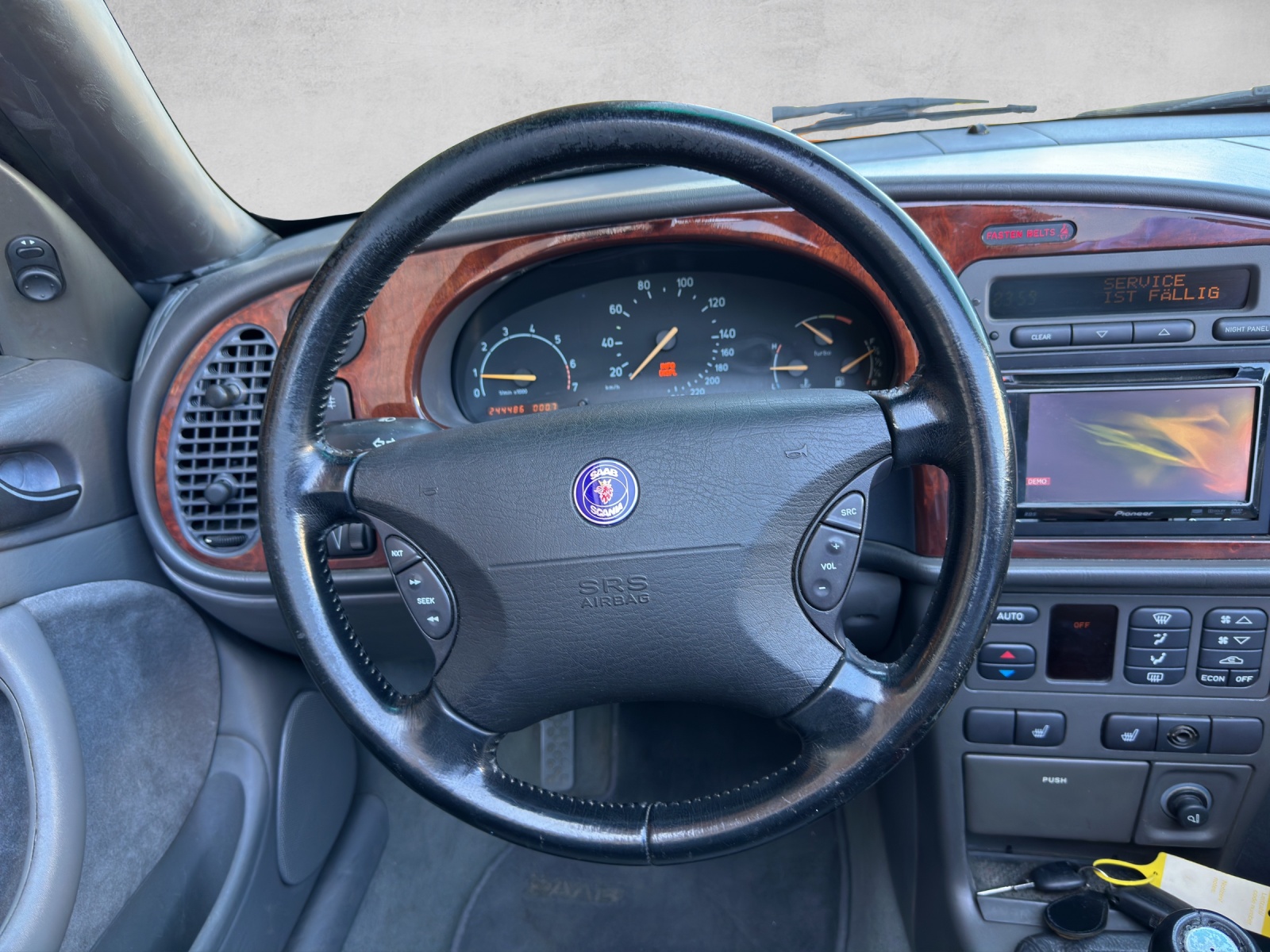 SAAB 9-3 2.0i-16 Turbo S-image-15