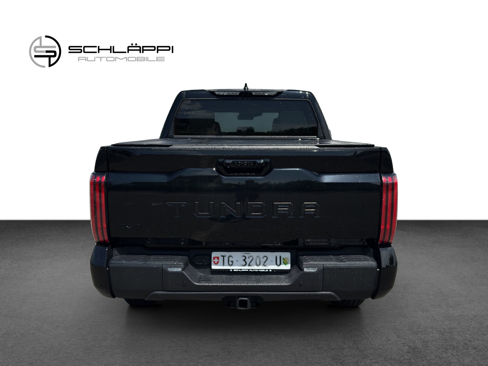 TOYOTA Tundra Limited Hybrid-image-4