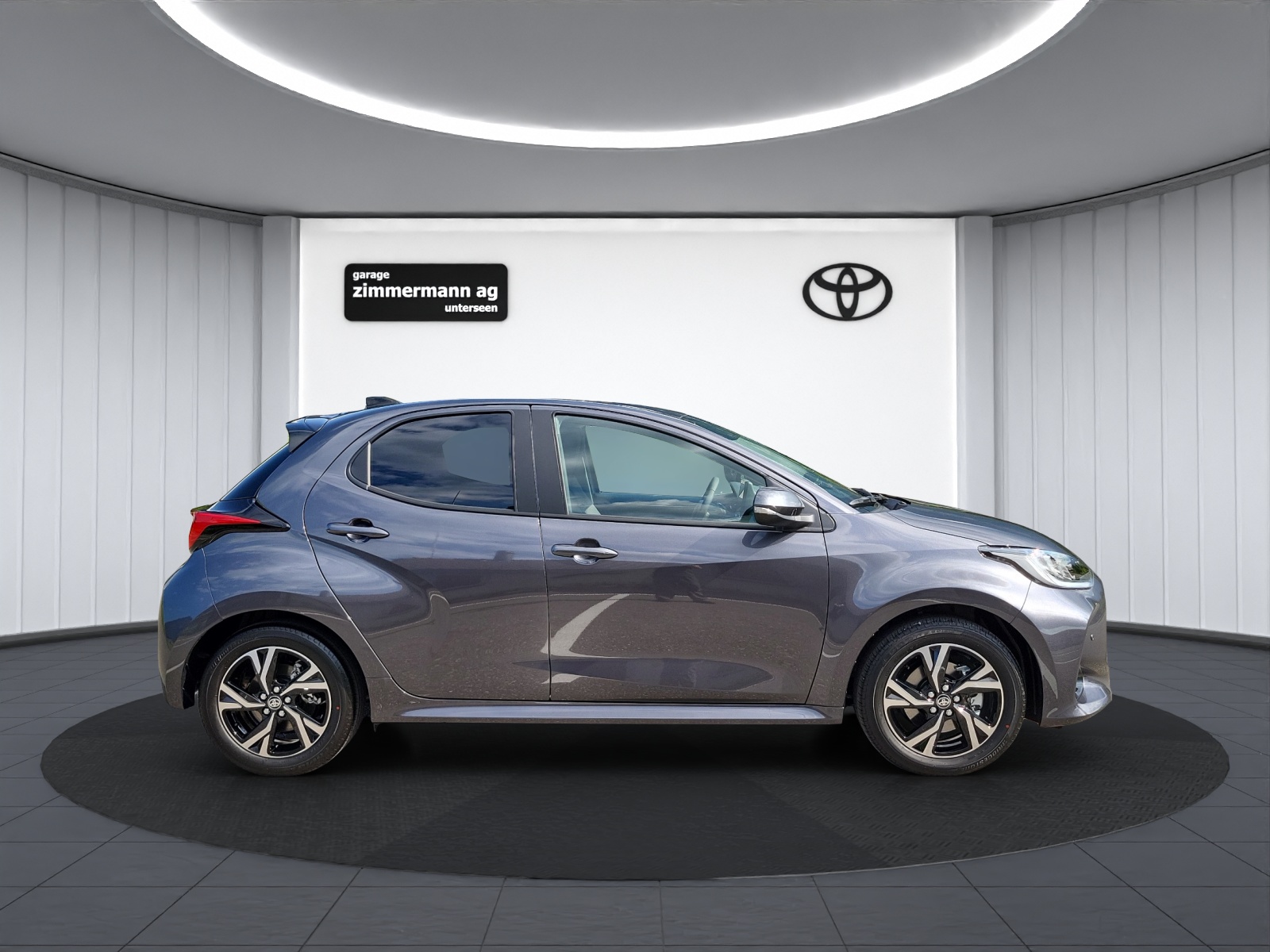 TOYOTA Yaris 1.5 VVT-i HSD Trend-image-3