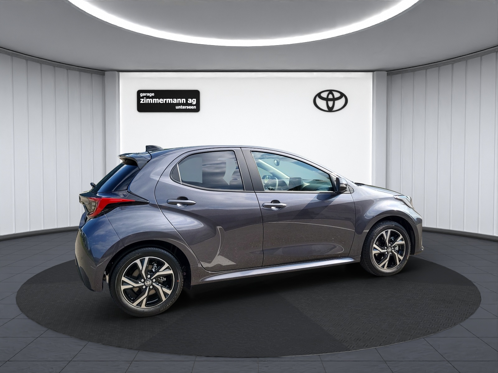 TOYOTA Yaris 1.5 VVT-i HSD Trend-image-4