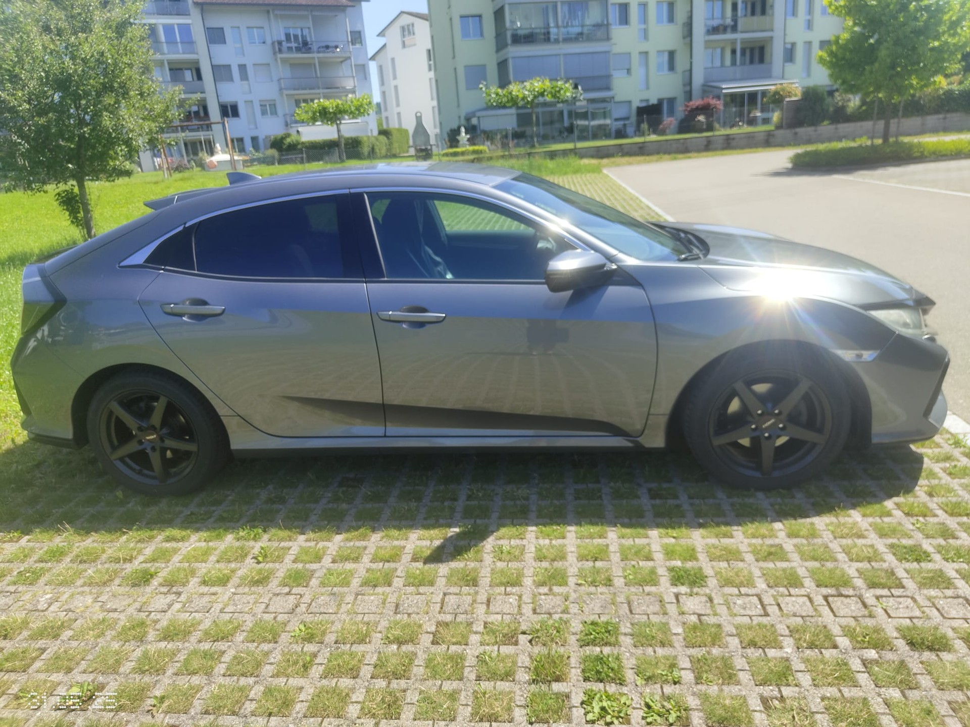 HONDA Civic 1.6 i-DTEC Elegance-image-1