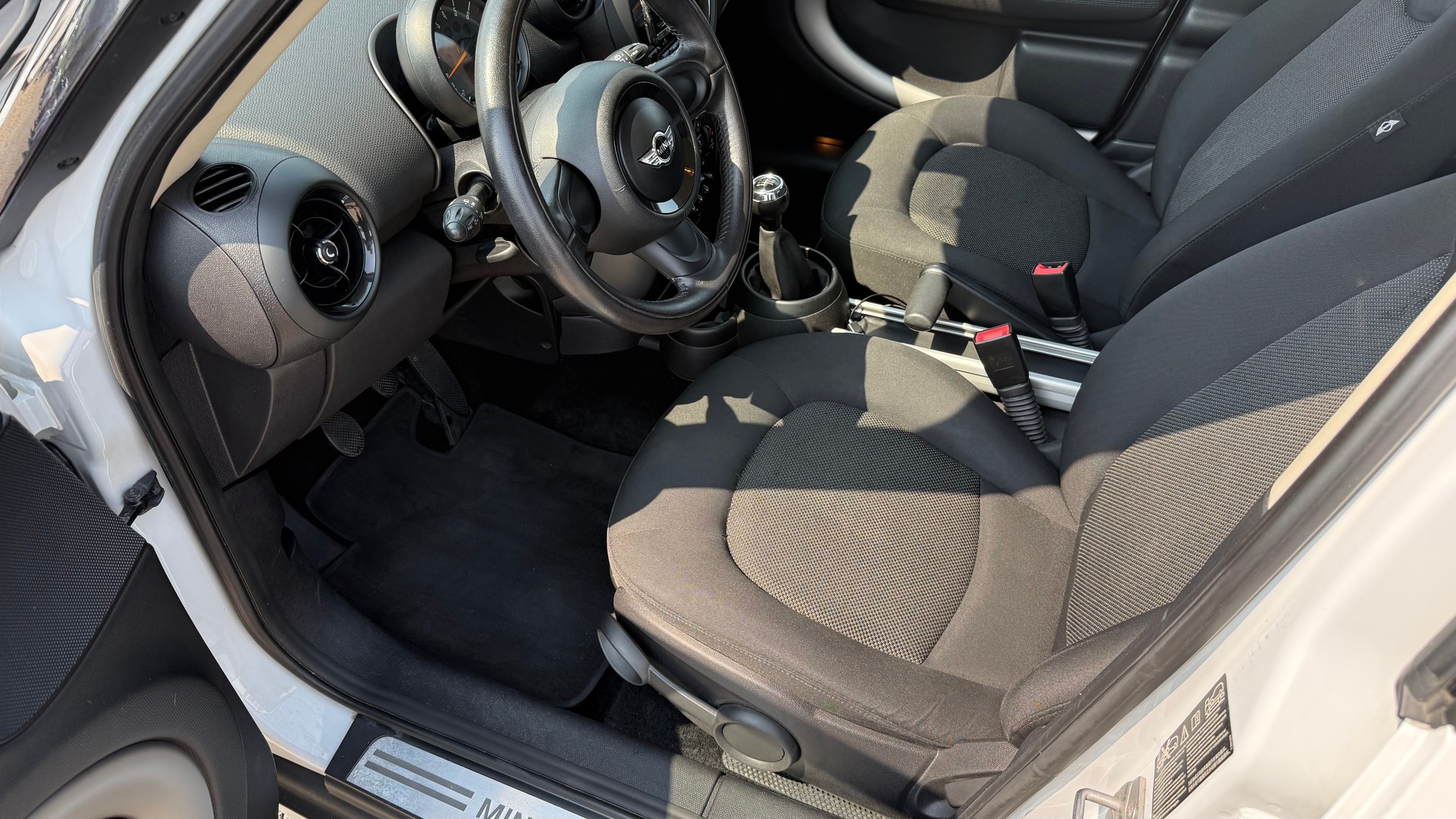 MINI Countryman Cooper ALL4-image-1