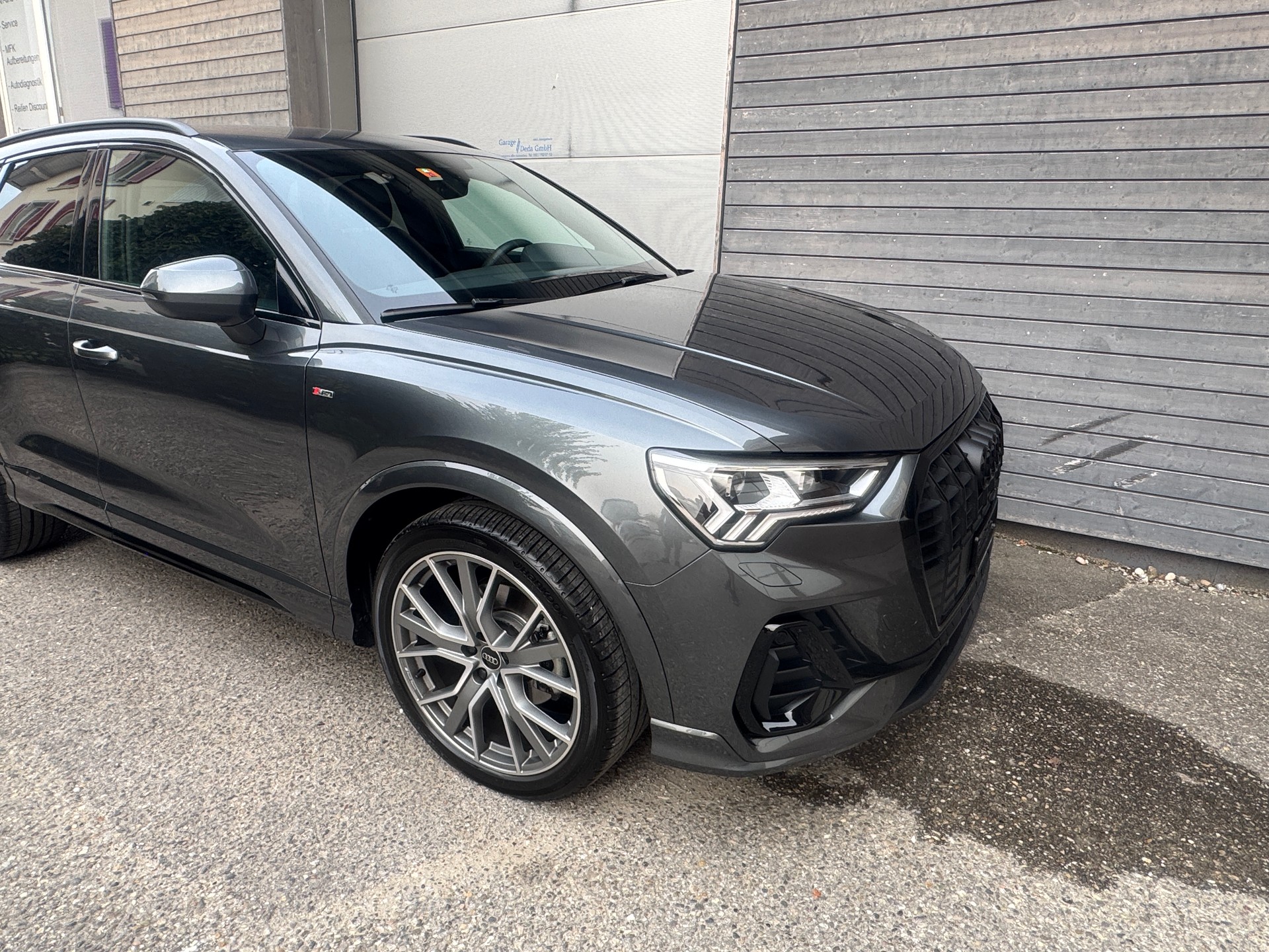 AUDI Q3 35 TFSI S line Attraction S-tronic-image-5