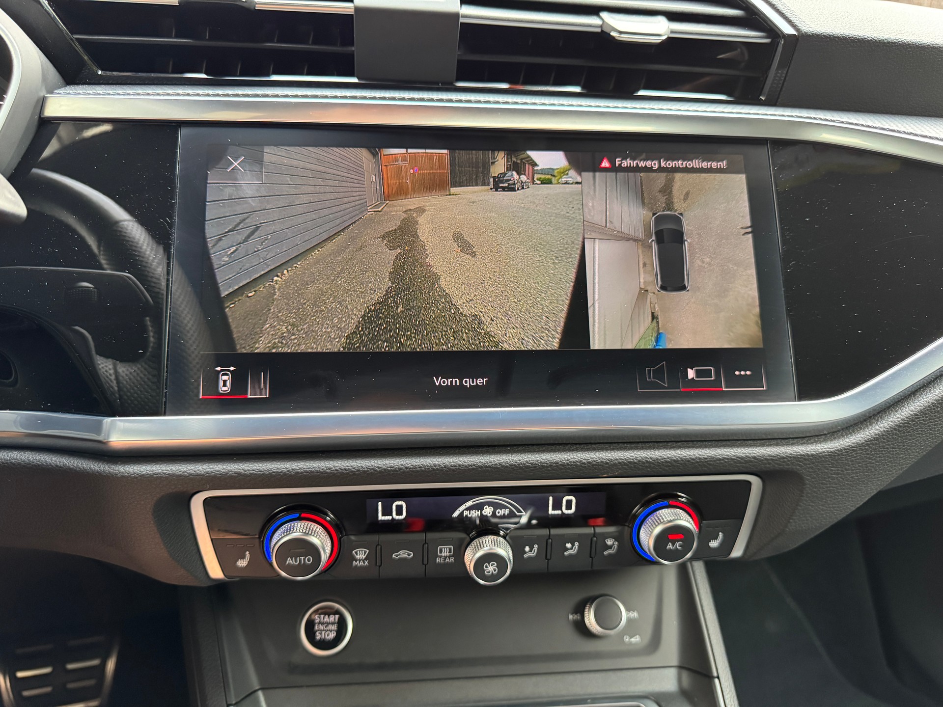 AUDI Q3 35 TFSI S line Attraction S-tronic-image-12