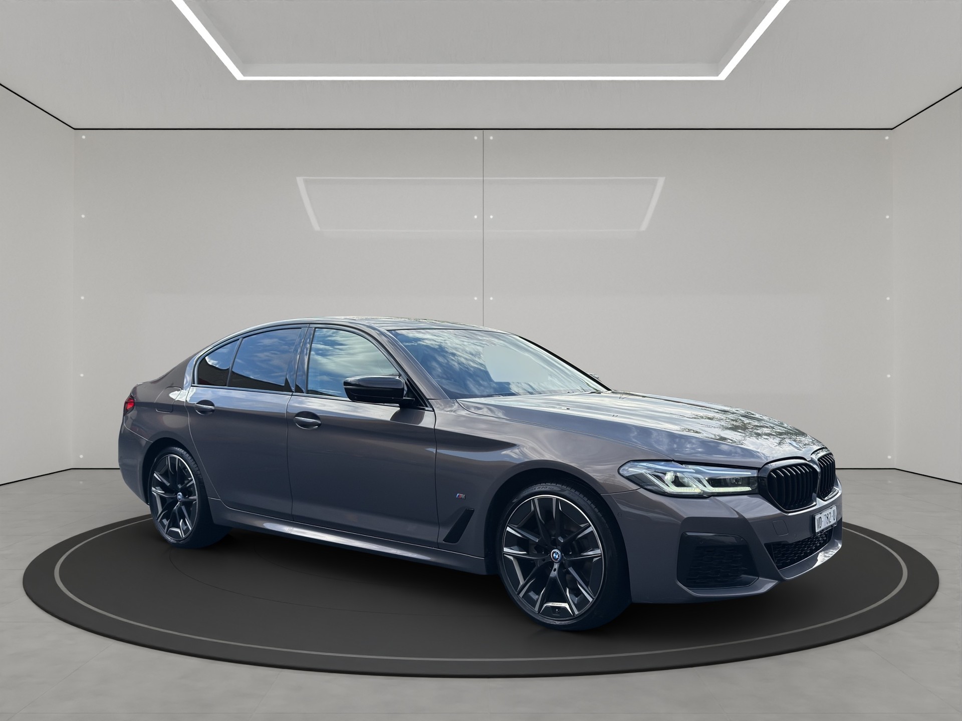 BMW 520d 48V M Sport Steptronic-image-4