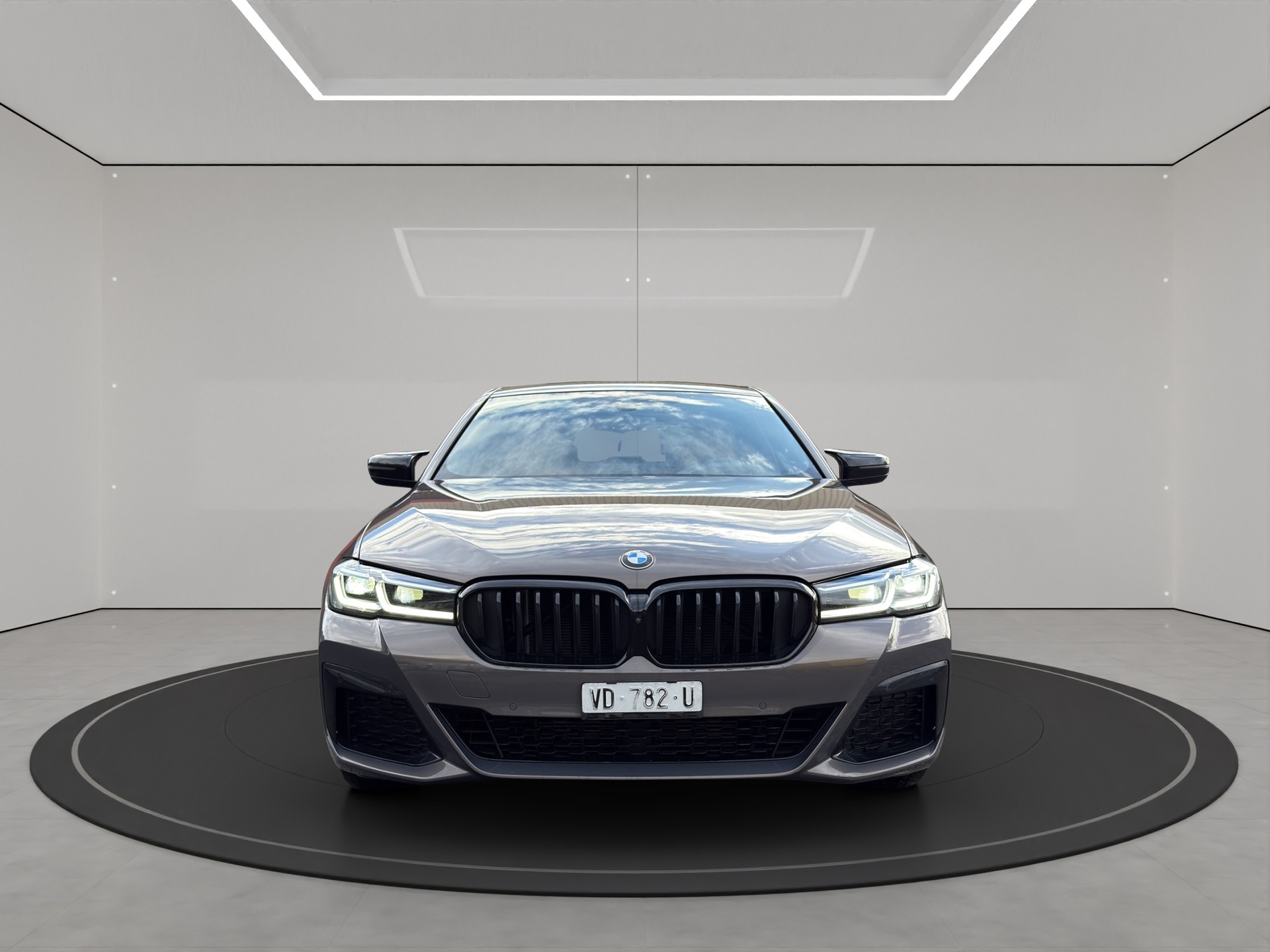 BMW 520d 48V M Sport Steptronic-image-1
