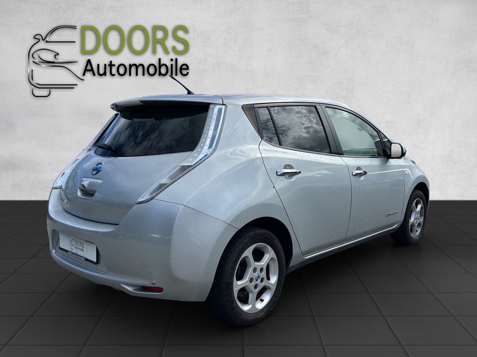 NISSAN Leaf E (incl battery)-showroom-element-3