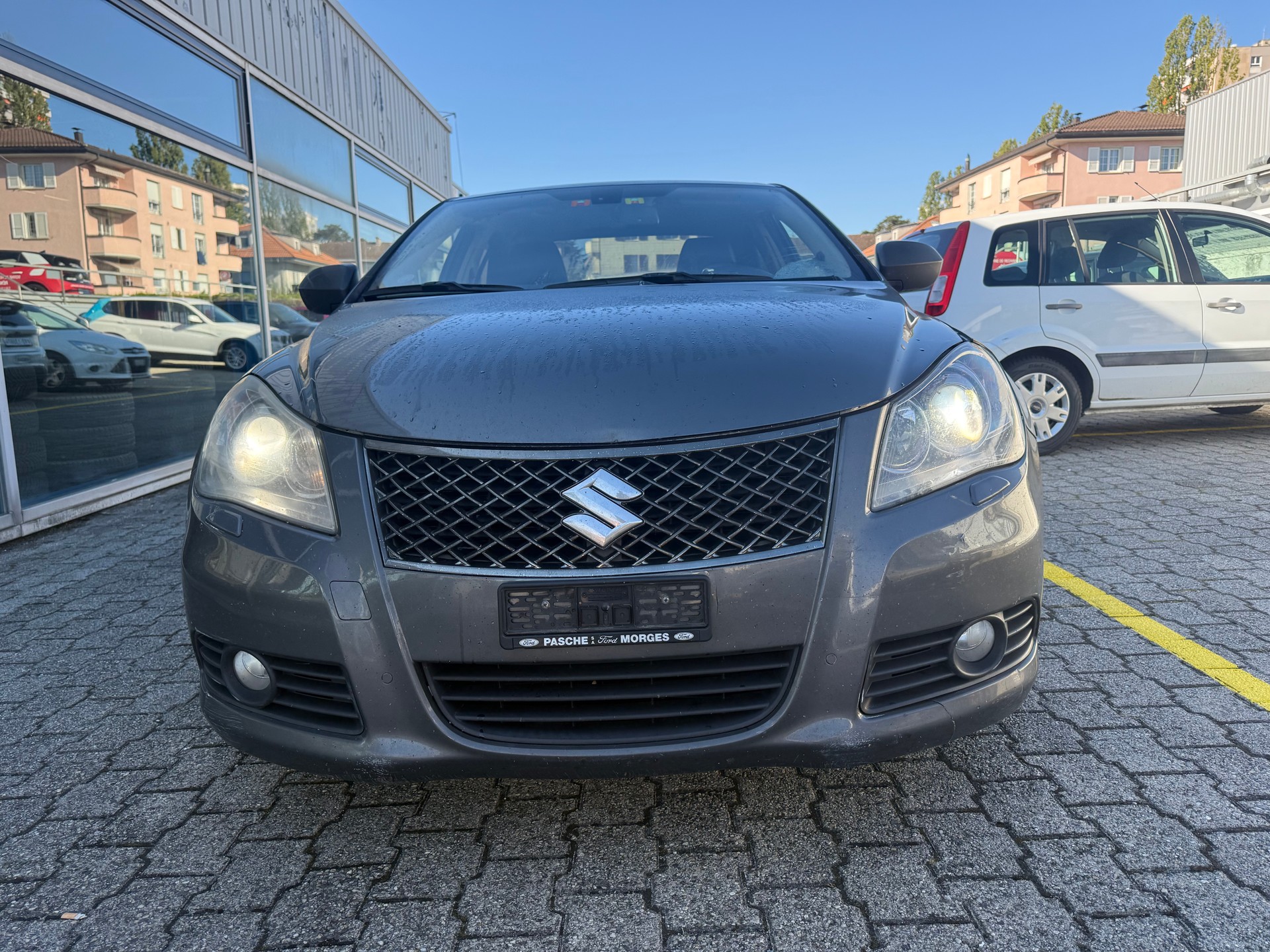 SUZUKI Kizashi 2.4 GL Top 4WD CVT