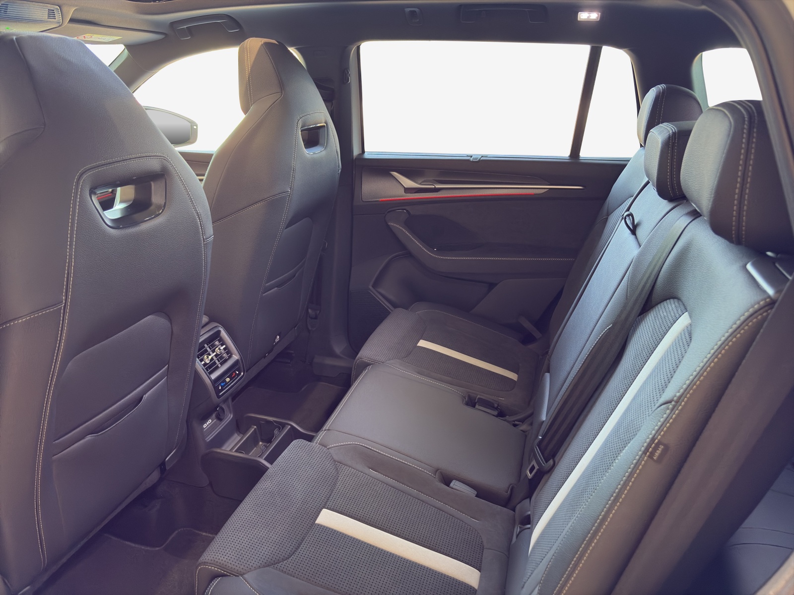 SKODA Kodiaq 2.0 TDI Sportline 4x4-image-11