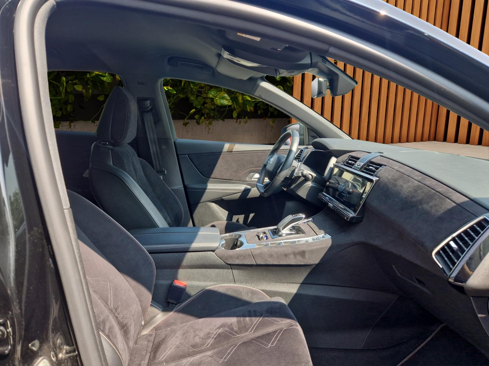 DS AUTOMOBILES 7 1.6 E-Tense Ligne Noire 4x4-image-10