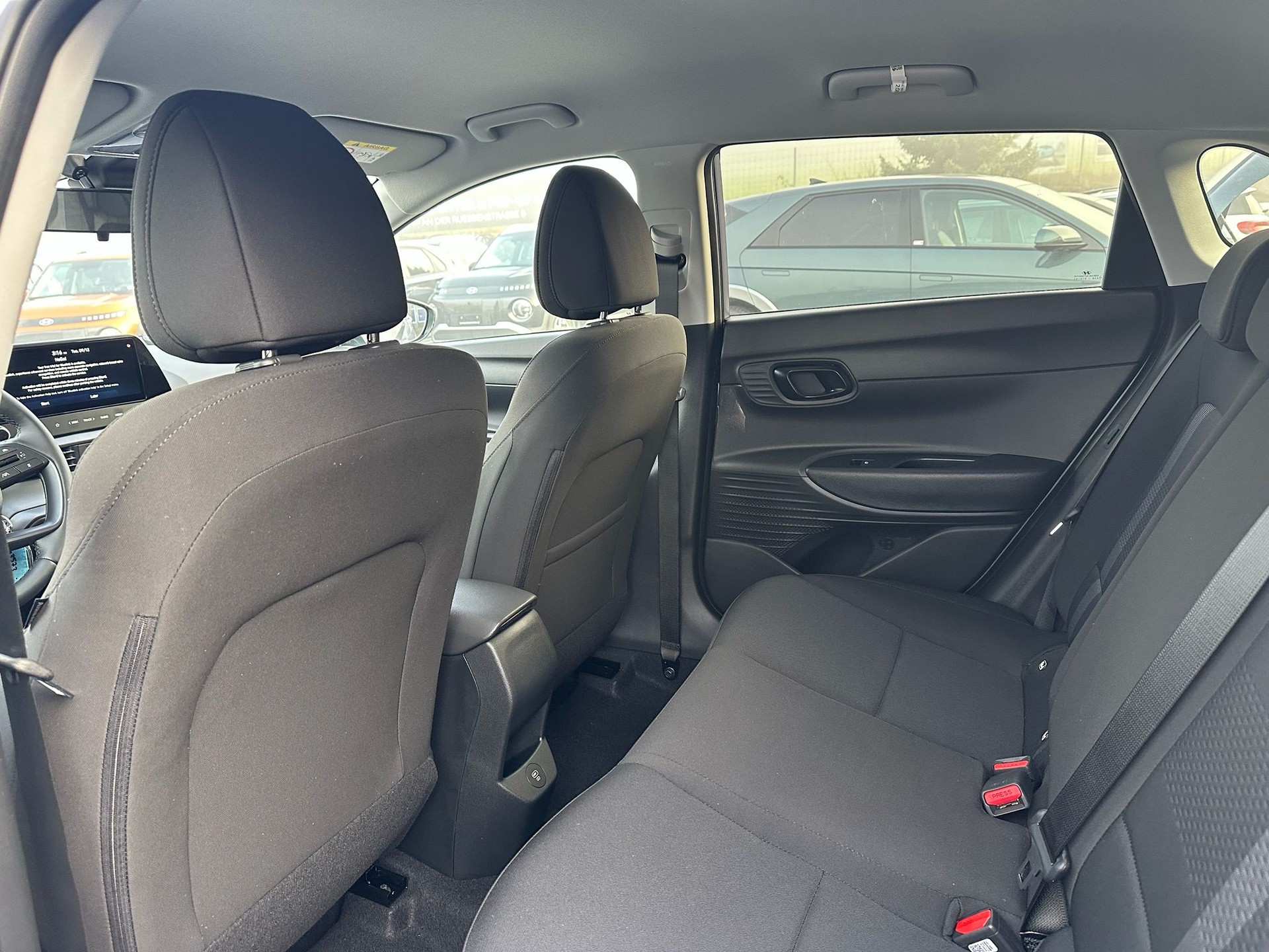 HYUNDAI i20 1.0 T-GDi Amplia DCT-image-10