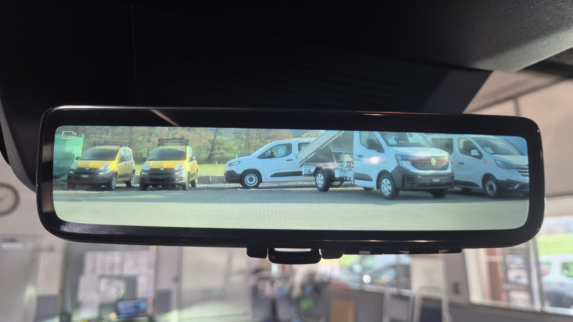 RENAULT E-Tech Master Red VAN L2H2 87kWh-image-6