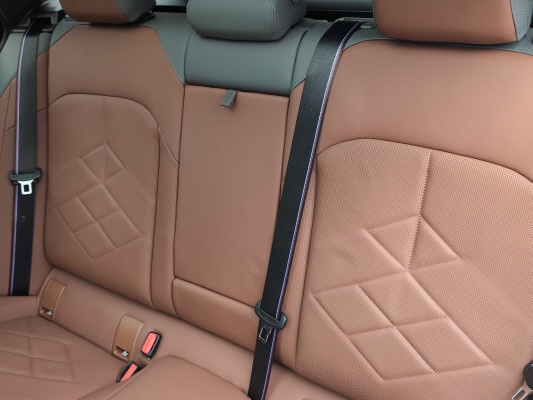 BMW i5 M60 Tour. M Sport Pro-image-9