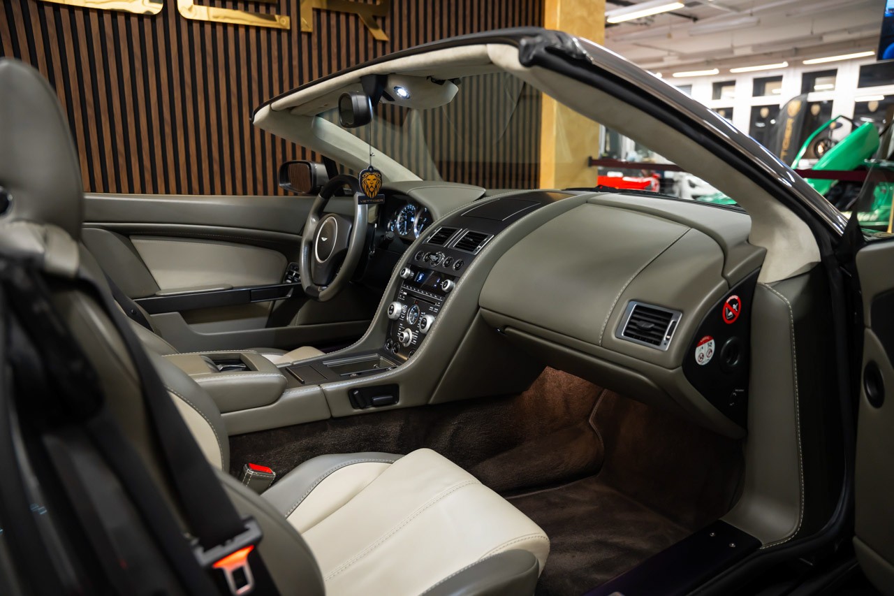ASTON MARTIN V8 Vantage 4.7 Sportshift-image-14