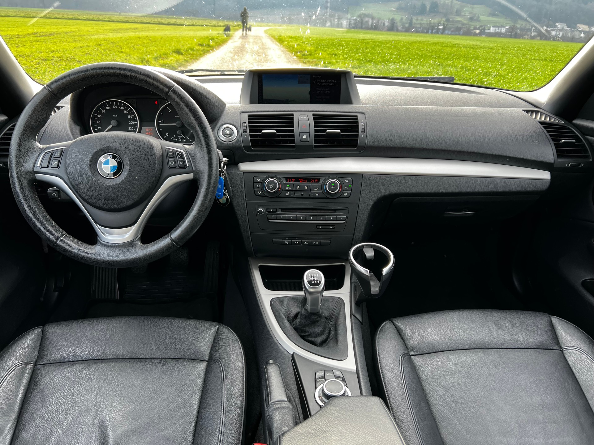 BMW 118d Cabriolet-image-9