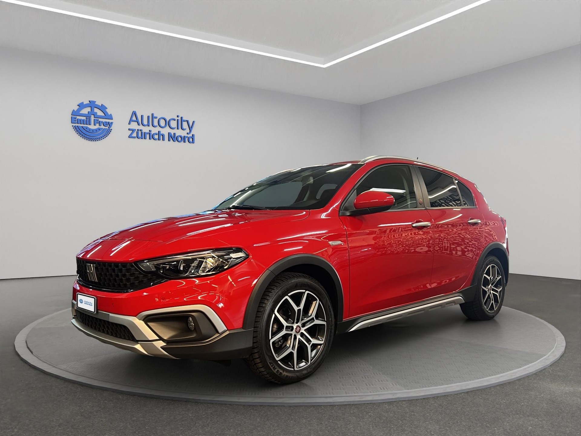FIAT Tipo 1.6 MultiJet Cross-image-0