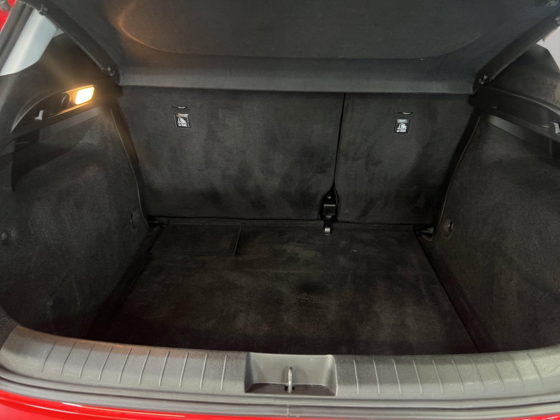 FIAT Tipo 1.6 MultiJet Cross-image-11