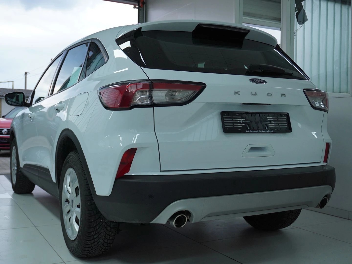 FORD Kuga 1.5 TDCi Cool & Connect 2WD Automat-image-1