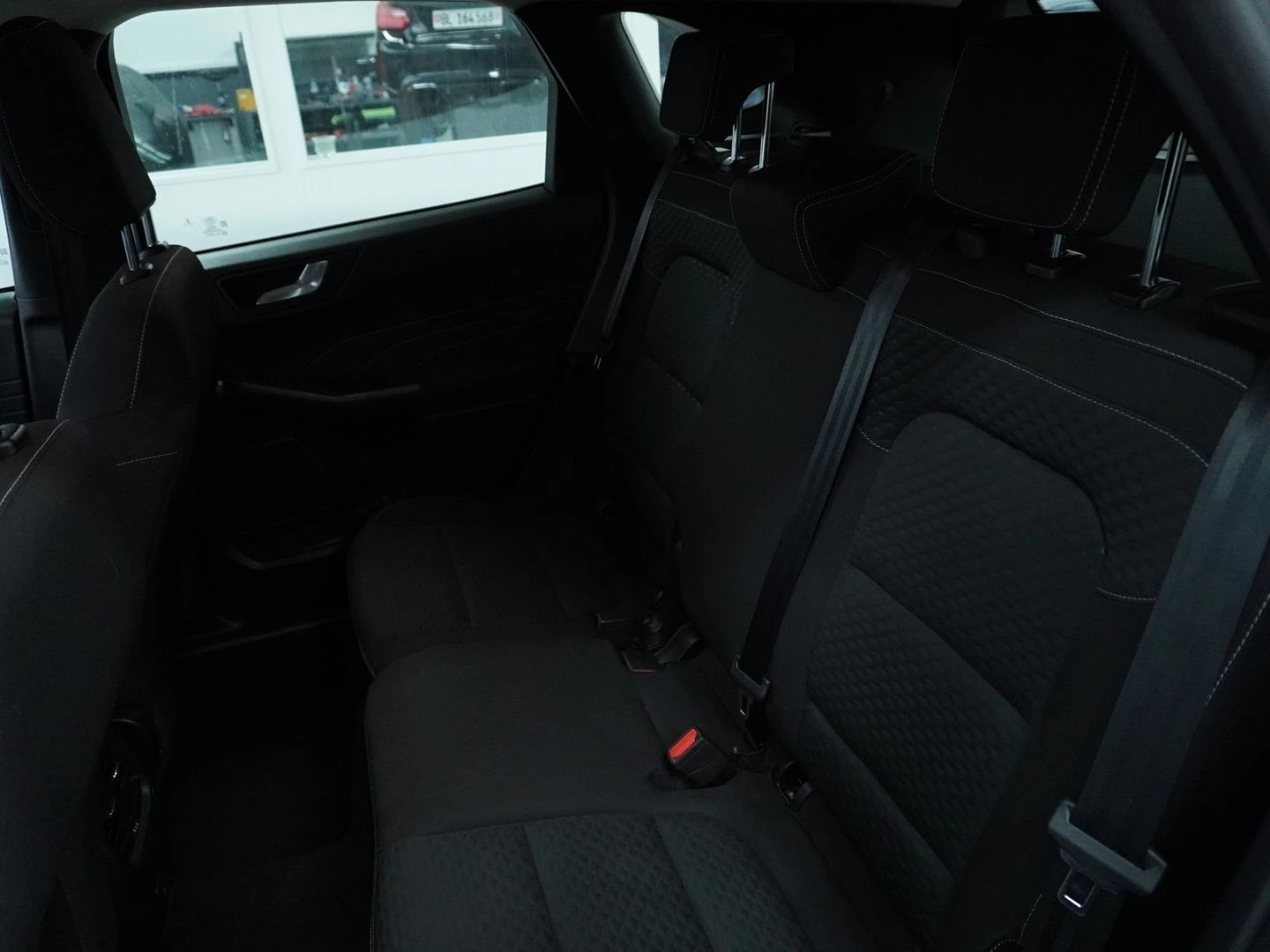 FORD Kuga 1.5 TDCi Cool & Connect 2WD Automat-image-4