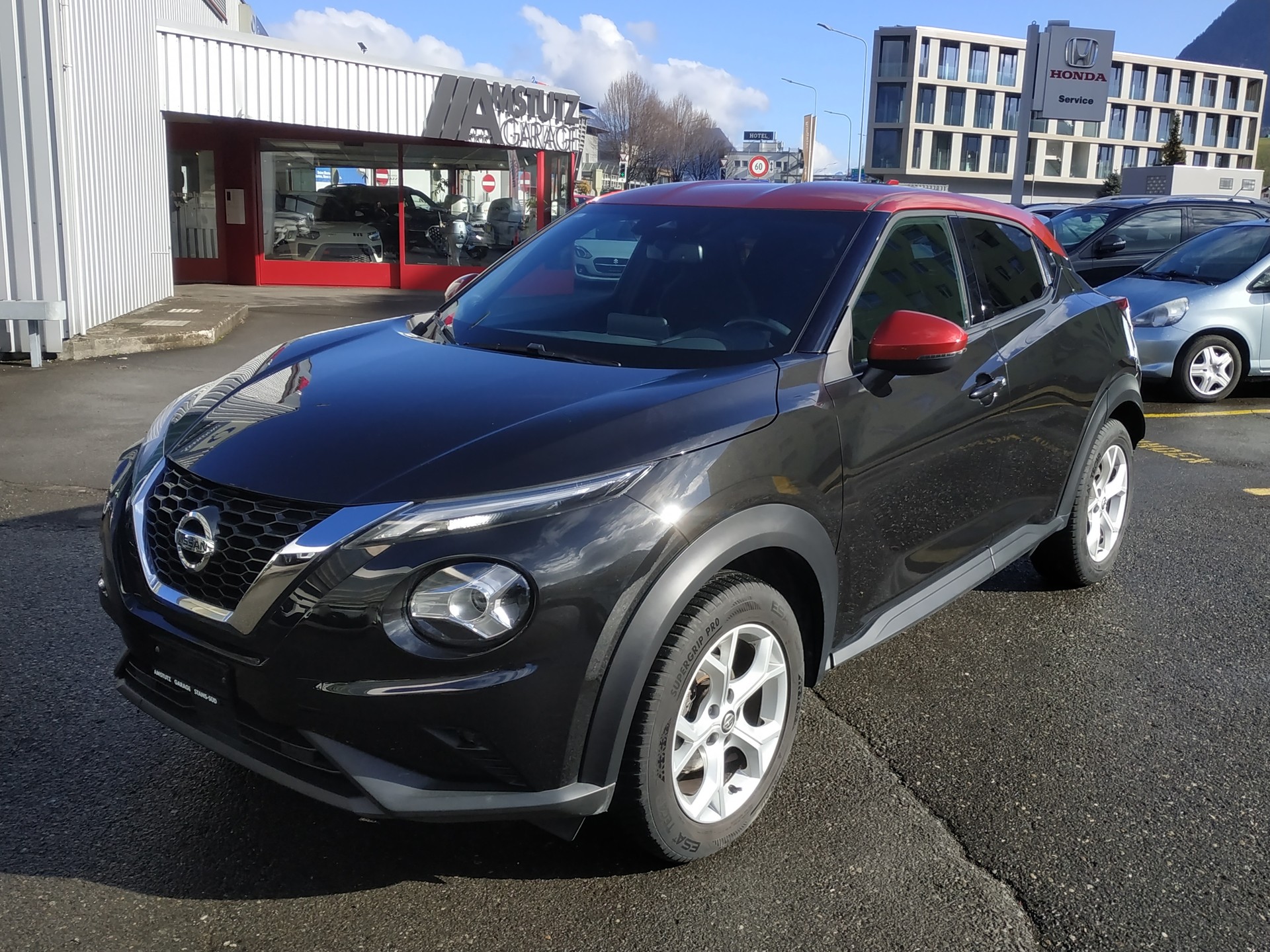 NISSAN Juke 1.0 DIG-T N-Connecta DCT-image-0